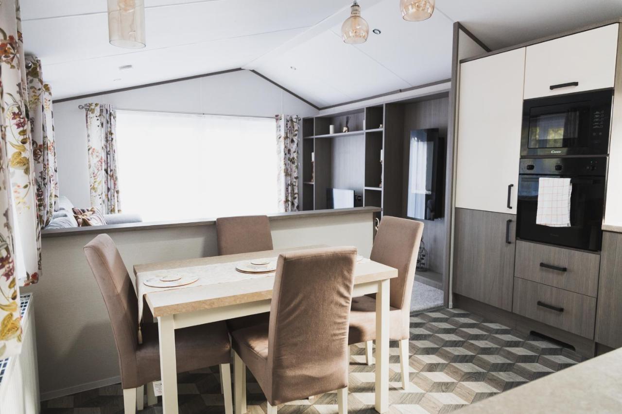 Atlas Ovation Lodge أوتشتيرادر المظهر الخارجي الصورة